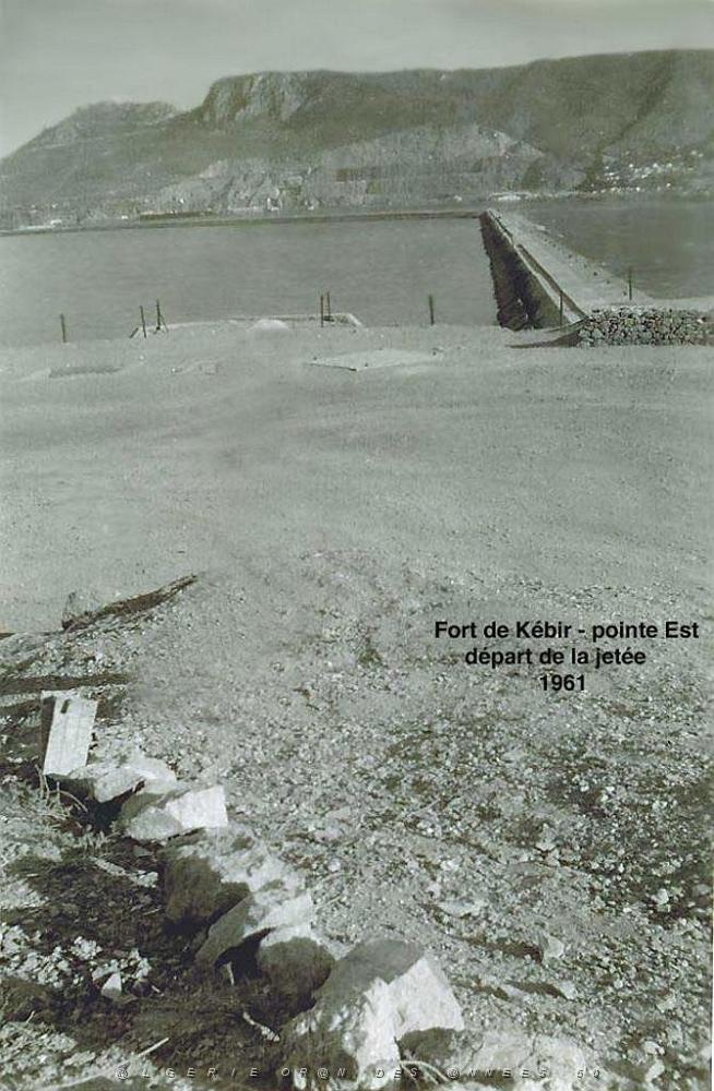 MERS EL KEBIR B POINTE EST DEPART DE LA JETEE 1961.JPG